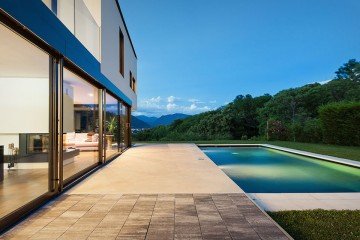 Pool In Luxury Neighbourhood